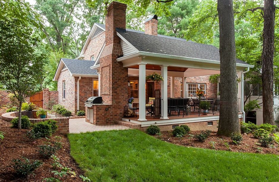 Advanced Renovations outdoor kitchen