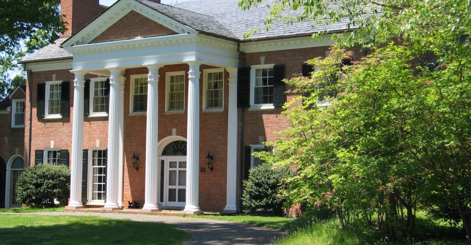 should i buy an old house