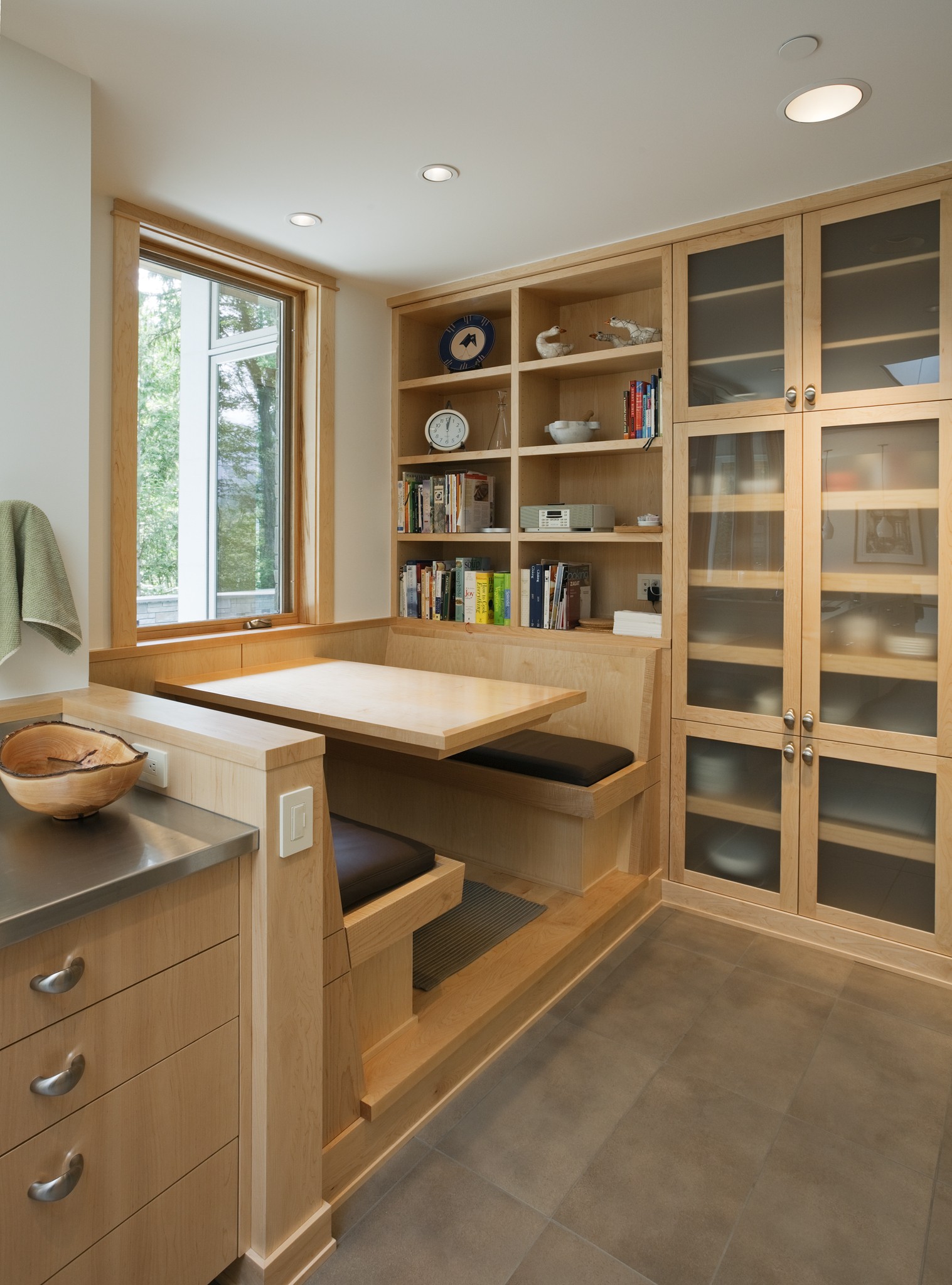Thielsen Architects - kitchen nook