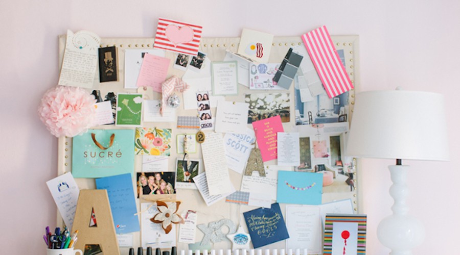 12 Super Chic Ways To Decorate Your Desk