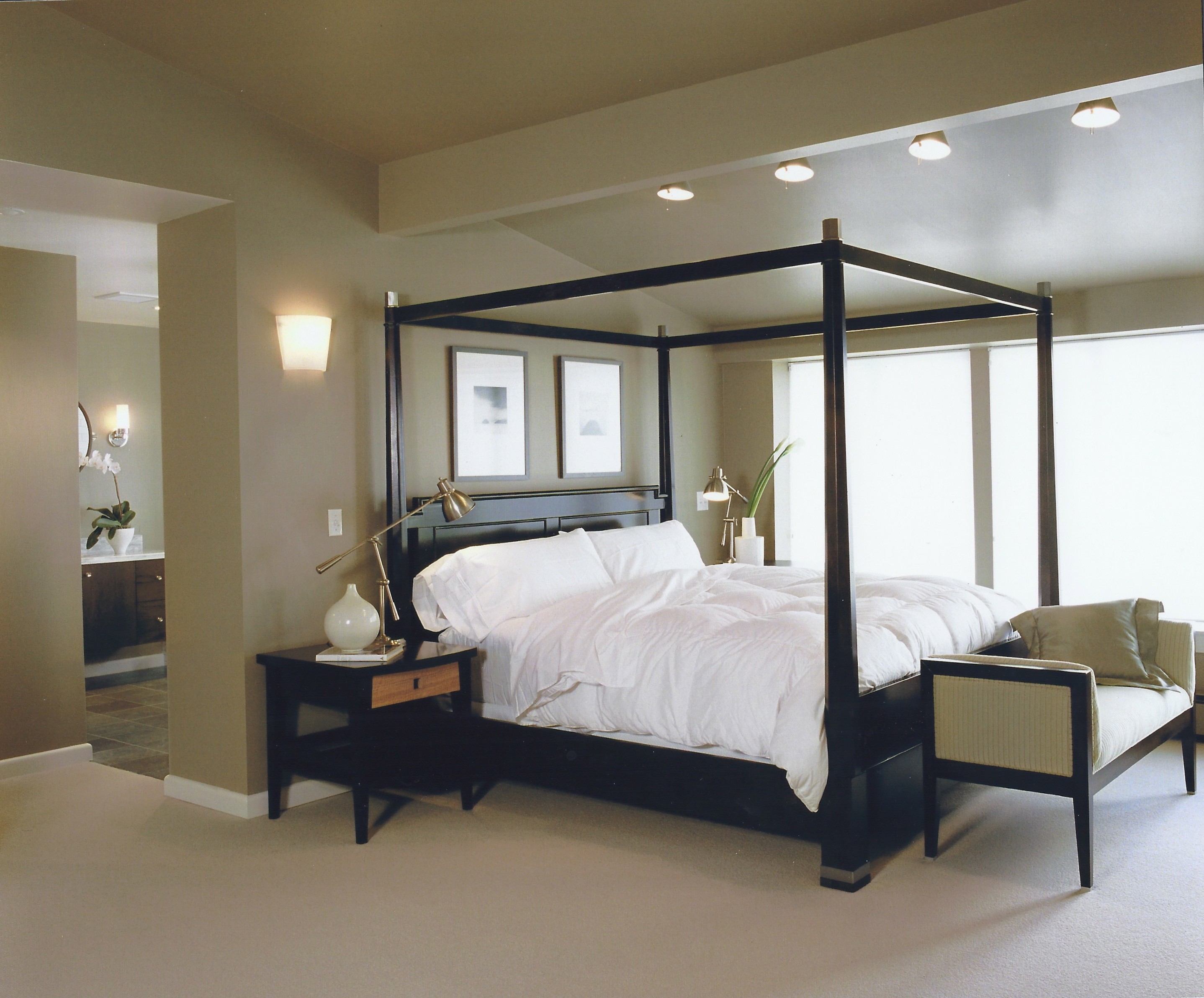 Hyde Evans Design neutral bedroom