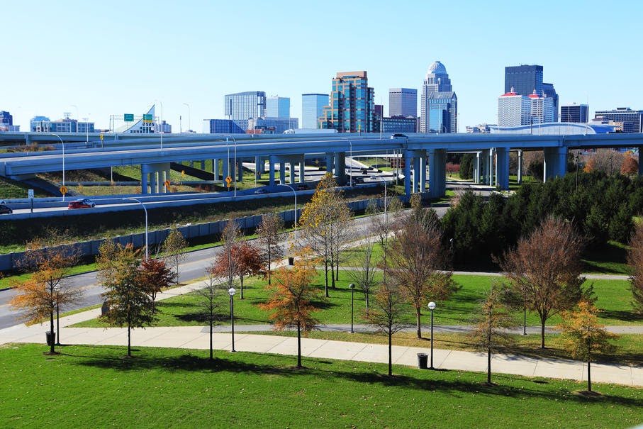 The Louisville, Kentucky skyline with expressway in front