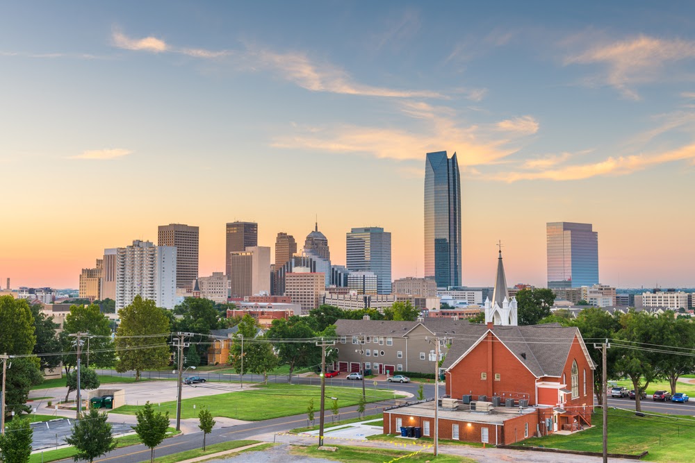 Oklahoma City, Oklahoma, USA downtown skyline at twilight
