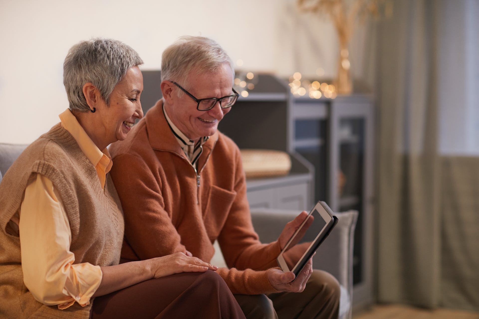 7 Sources of Low Cost Internet for Seniors – DailyCaring