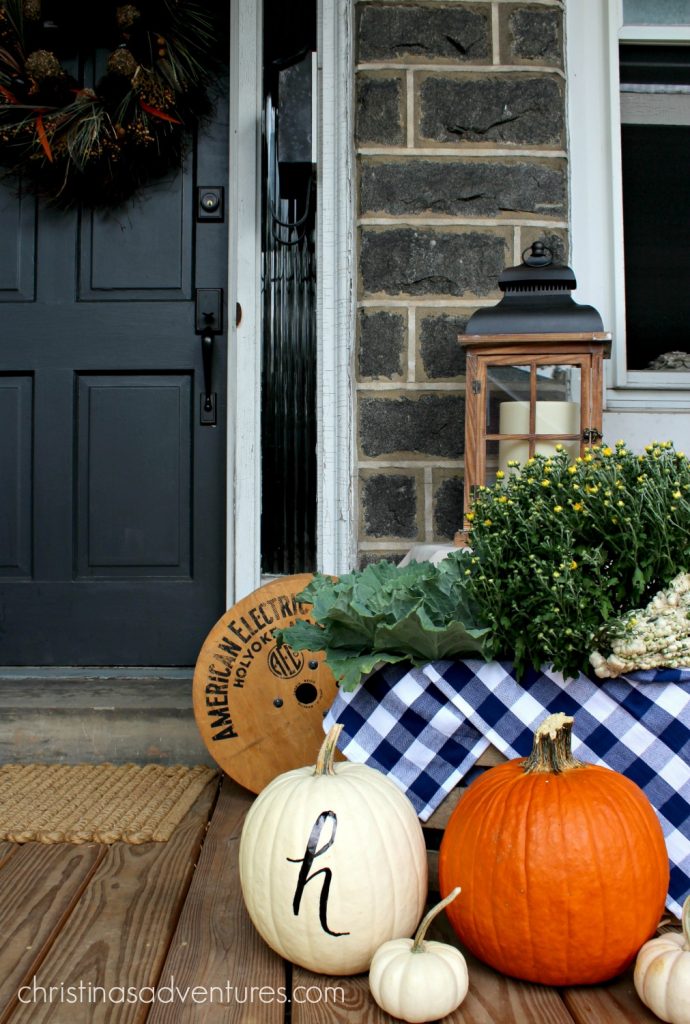 fall-front-porch-decorations